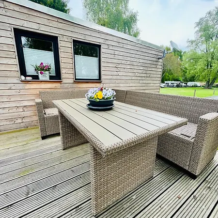 Gemuetliches Mobilheim In Auf Moenchgut Campingplads *
